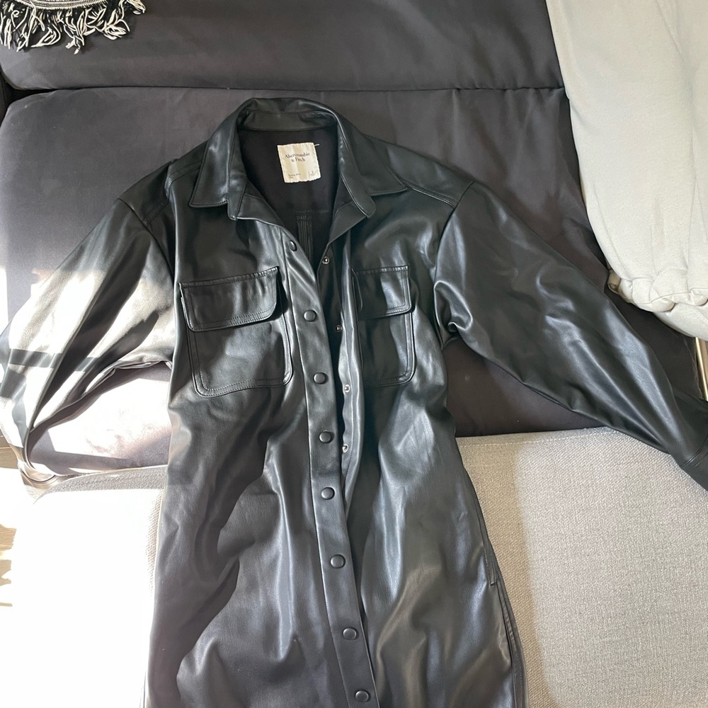 Abercrombie & fitch pleather trench